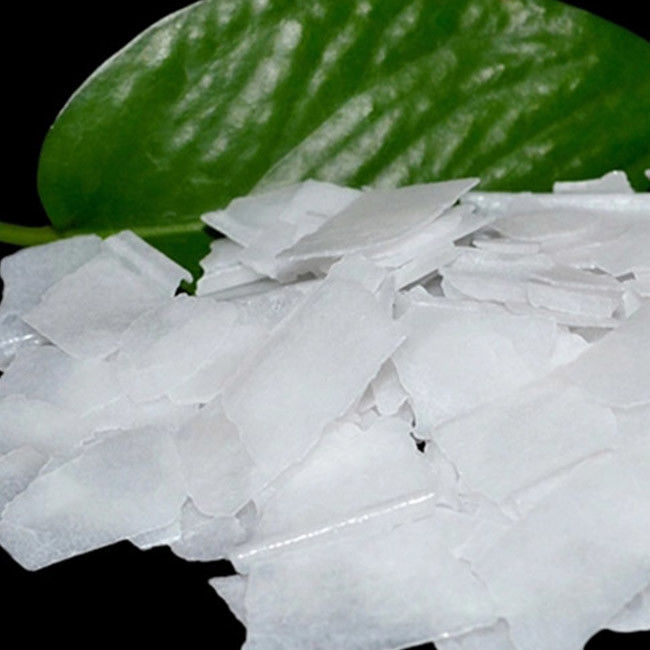 1310 73 2 25kg ठोस कास्टिक सोडा फ्लेक्स सोडियम हाइड्रॉक्साइड नाओ उच्च शुद्धता 99%